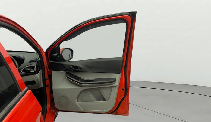 2021 Tata Tiago XT LIMITED EDITION PETROL, Petrol, Manual, 51,202 km, RHS Front Door