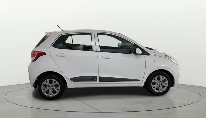 2016 Hyundai Grand i10 MAGNA AT 1.2 KAPPA VTVT, Petrol, Automatic, 72,832 km, Right Side View