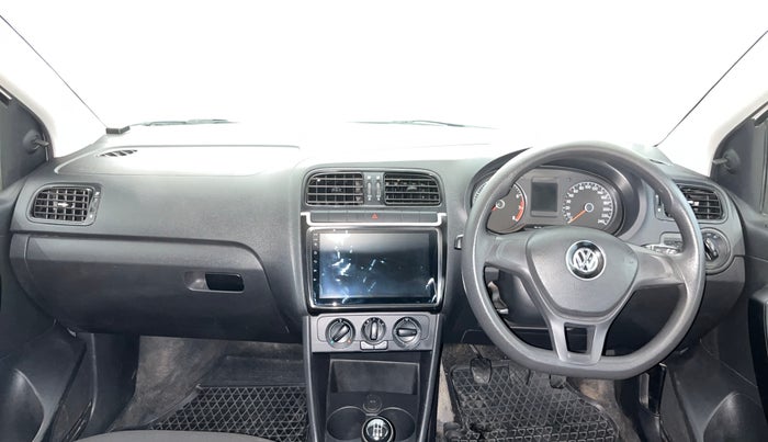 2020 Volkswagen Polo TRENDLINE 1.0L, Petrol, Manual, 66,518 km, Dashboard