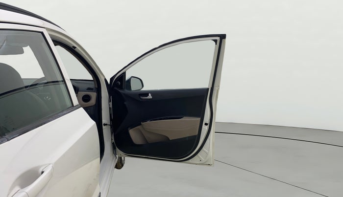 2016 Hyundai Grand i10 SPORTZ 1.1 CRDI, Diesel, Manual, 62,051 km, RHS Front Door