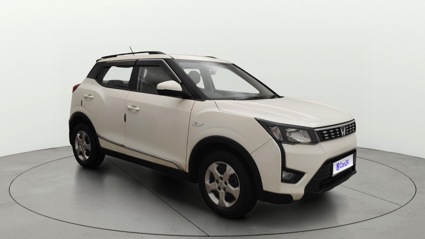 2023 Mahindra XUV300 W6 1.2 PETROL AMT, Petrol, Automatic, 36,660 km, SRP