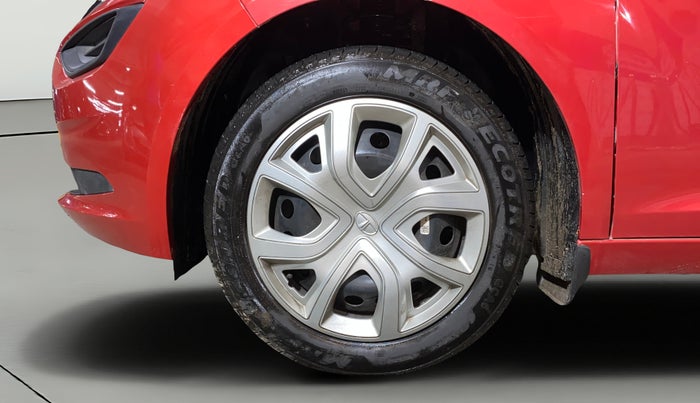 2023 Tata ALTROZ XM PLUS PETROL, Petrol, Manual, 4,418 km, Left Front Wheel