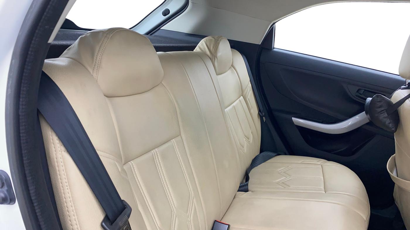 2021 Tata NEXON XMA DIESEL, Diesel, Automatic, 61,099 km, Right Side Rear Door Cabin