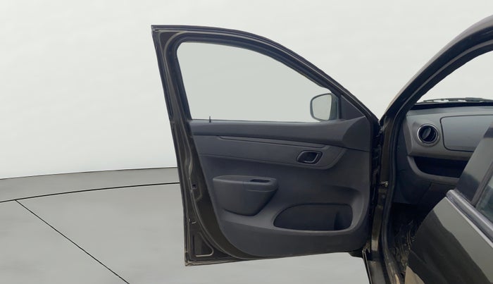 2016 Renault Kwid RXT 0.8, Petrol, Manual, 33,173 km, LHS Front Door