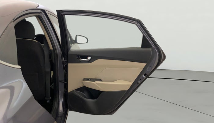 2018 Hyundai Verna 1.6 EX VTVT AT, Petrol, Automatic, 34,558 km, RHS Rear Door