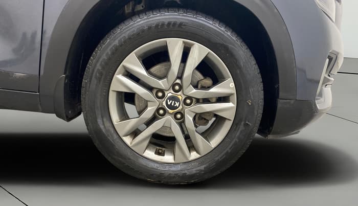 2020 KIA SELTOS HTX IVT 1.5 PETROL, Petrol, Automatic, 1,35,354 km, Right Front Wheel
