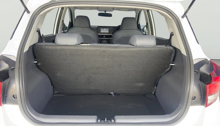 2025 Hyundai GRAND I10 NIOS MAGNA CORPORATE EDITION AMT 1.2 KAPPA VTVT, Petrol, Automatic, 2,349 km, Boot Open Zoomed View