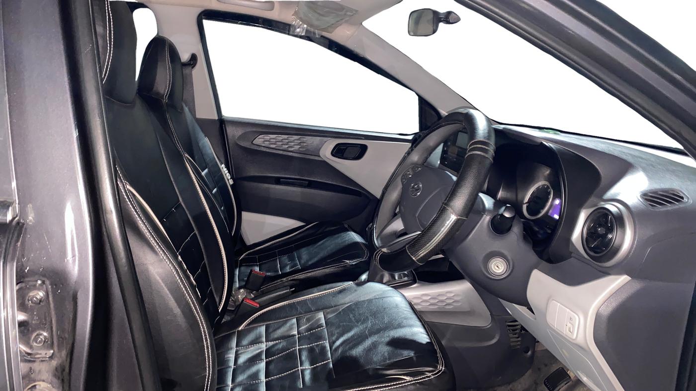 2021 Hyundai GRAND I10 NIOS MAGNA 1.2 KAPPA VTVT, Petrol, Manual, 10,176 km, Right Side Front Door Cabin