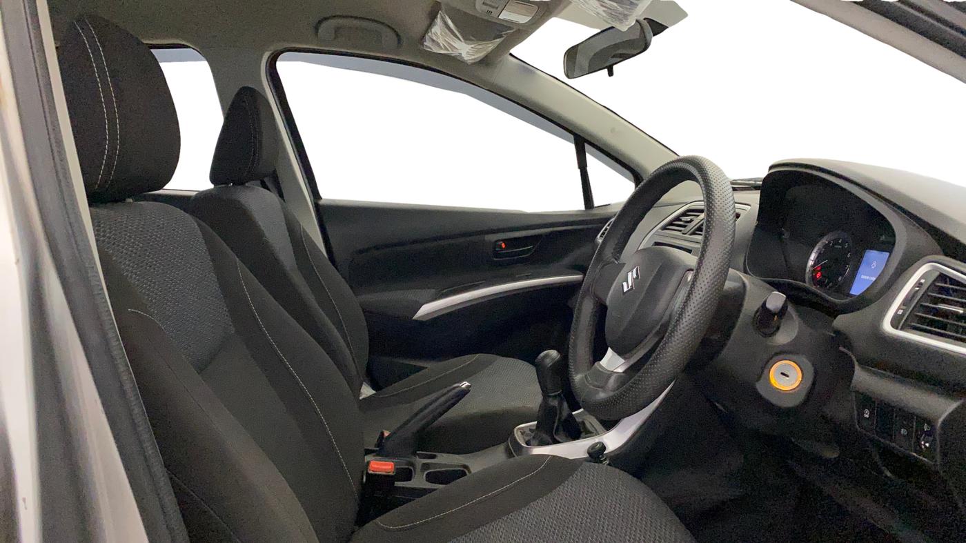 2021 Maruti S Cross SIGMA 1.5, Petrol, Manual, 19,639 km, Right Side Front Door Cabin