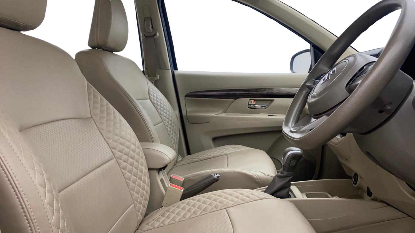 2020 Maruti Ertiga ZXI AT SHVS, Petrol, Automatic, 95,396 km, Right Side Front Door Cabin