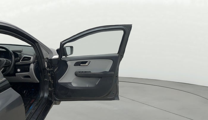 2020 Tata ALTROZ XZ PETROL, Petrol, Manual, 52,416 km, RHS Front Door