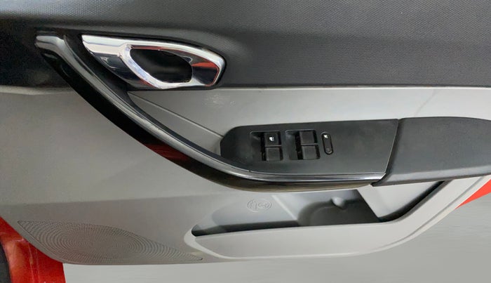 2020 Tata Tiago XZA PETROL, Petrol, Automatic, 43,934 km, Driver Side Door Panels Control