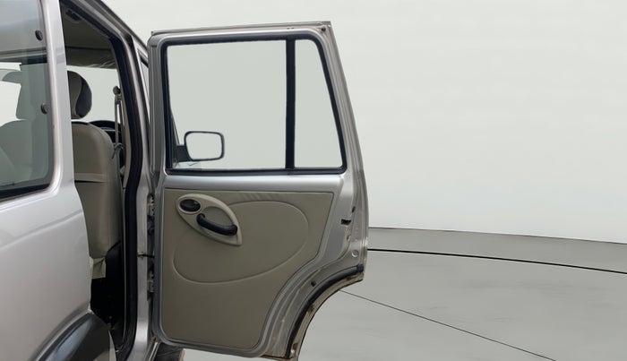 2021 Mahindra Scorpio S3 PLUS, Diesel, Manual, 24,774 km, RHS Rear Door