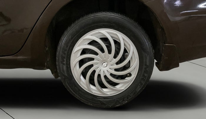 2016 Maruti Ciaz VXI+, Petrol, Manual, 65,720 km, Left Rear Wheel