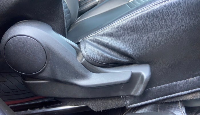 2024 Maruti Swift VXi (O), Petrol, Manual, 30,370 km, Driver Side Adjustment Panel
