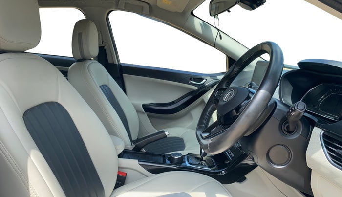 2020 Tata NEXON XZA PLUS (O) PETROL, Petrol, Automatic, 25,790 km, Right Side Front Door Cabin