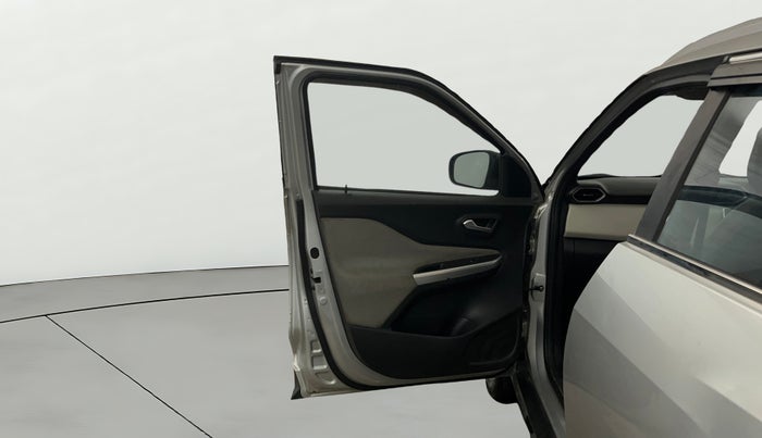 2022 Nissan MAGNITE XV MT, Petrol, Manual, 59,510 km, LHS Front Door