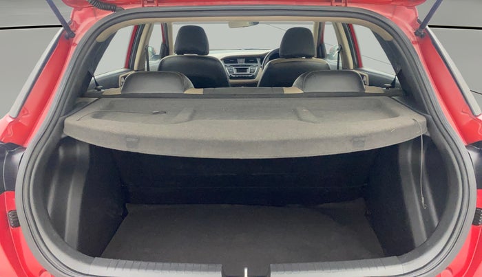 2017 Hyundai Elite i20 SPORTZ 1.4 CRDI, Diesel, Manual, 1,09,149 km, Boot Open Zoomed View