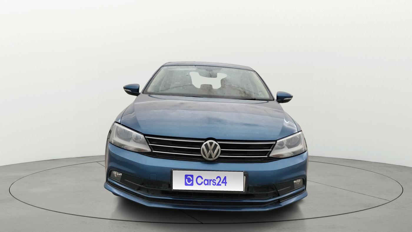 2015 Volkswagen Jetta COMFORTLINE TSI, Petrol, Manual, 1,07,243 km, Front