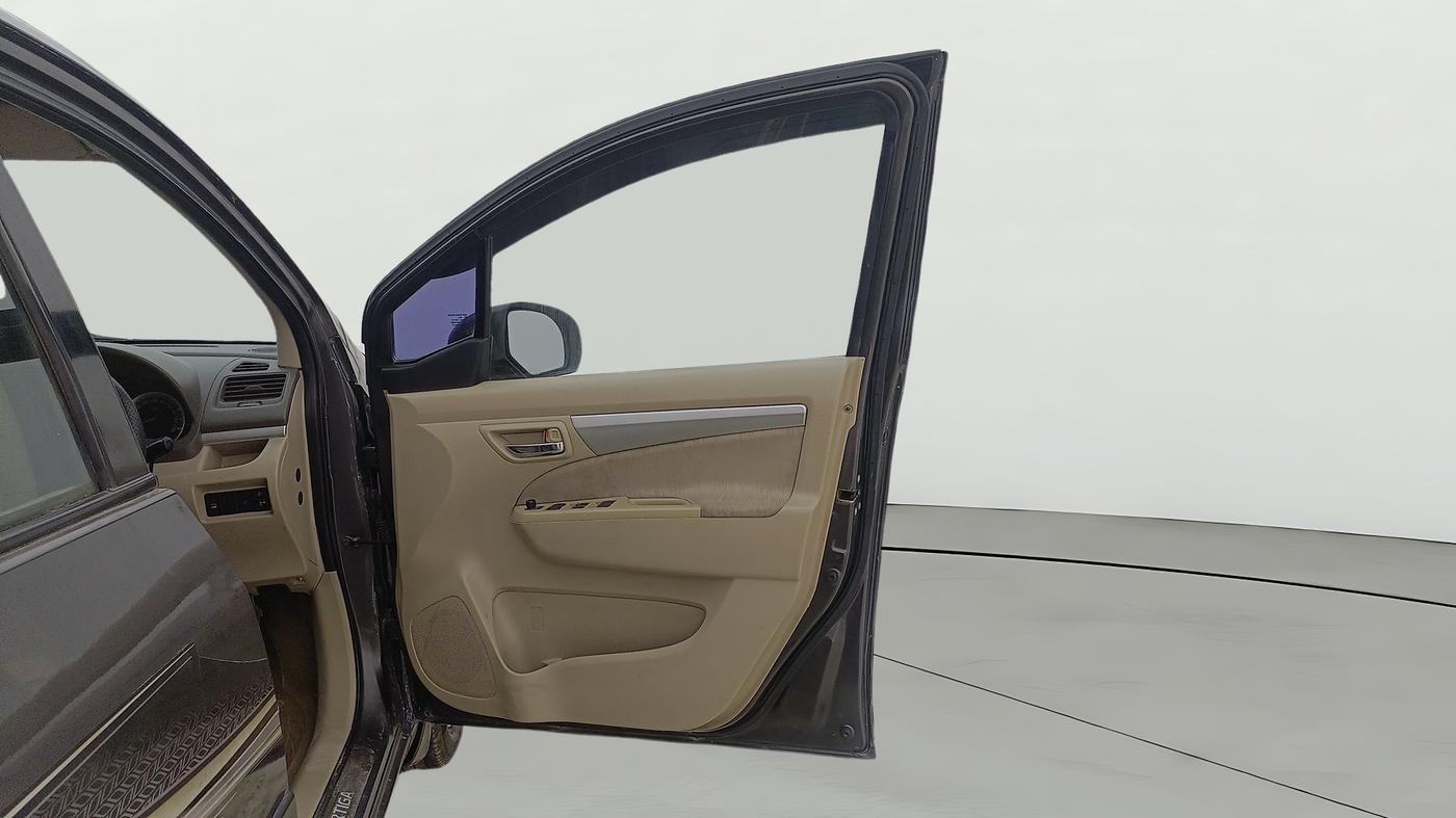 2014 Maruti Ertiga ZXI, Petrol, Manual, 92,485 km, RHS Front Door