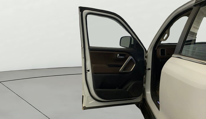 2023 Mahindra SCORPIO-N Z8 L DIESEL MT 2WD 7 STR, Diesel, Manual, 90,009 km, LHS Front Door