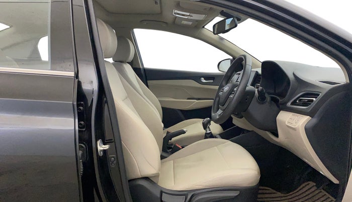 2021 Hyundai Verna SX 1.5 VTVT, Petrol, Manual, 32,305 km, Right Side Front Door Cabin