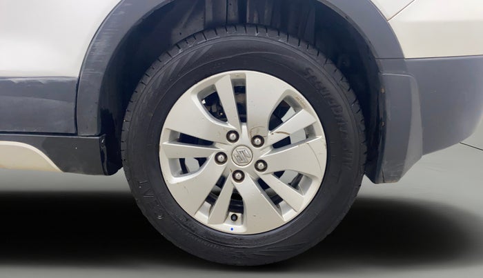 2015 Maruti S Cross ZETA 1.6, Diesel, Manual, 1,24,371 km, Left Rear Wheel