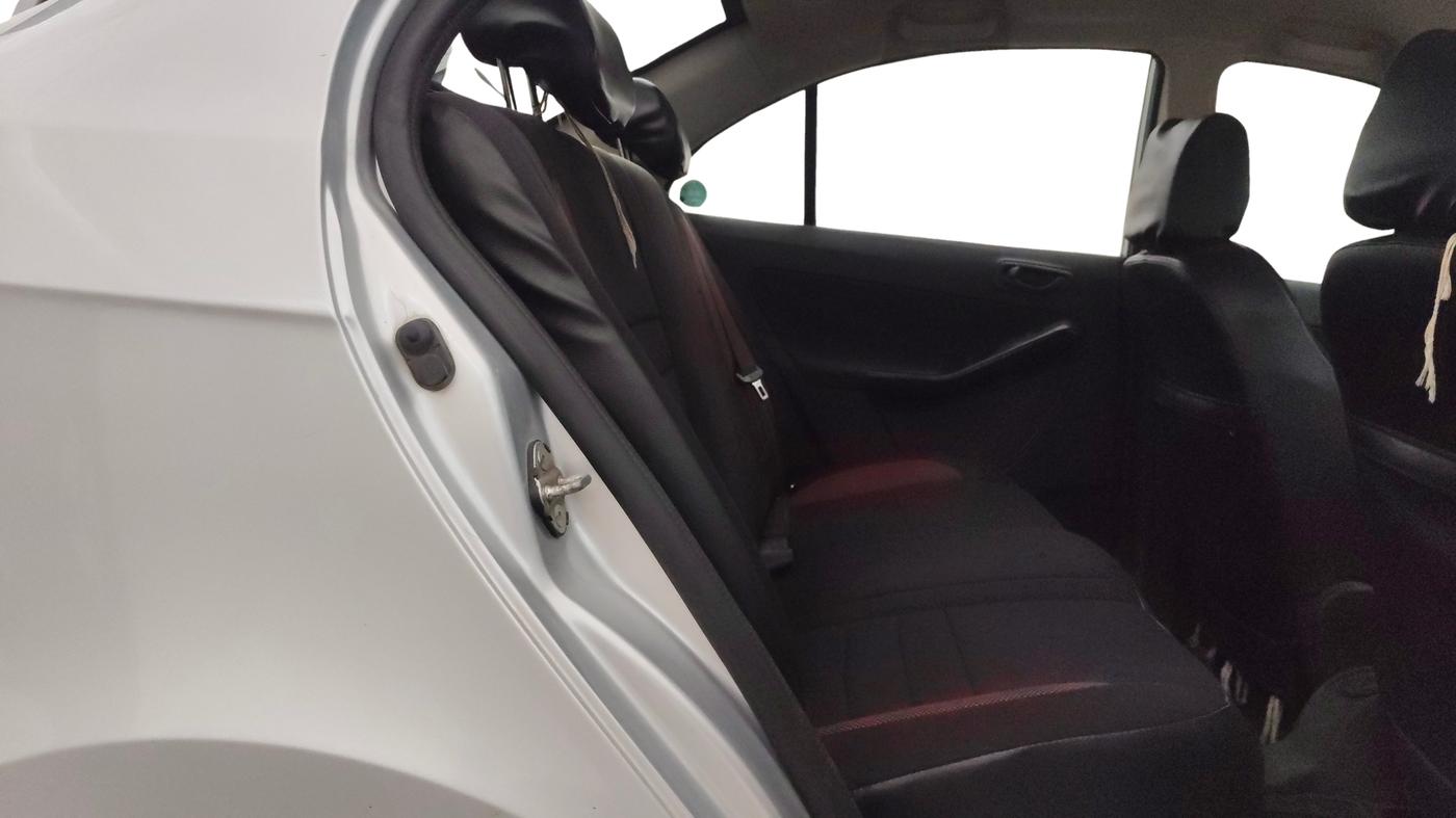 2015 Tata Zest XM PETROL, Petrol, Manual, 99,222 km, Right Side Rear Door Cabin