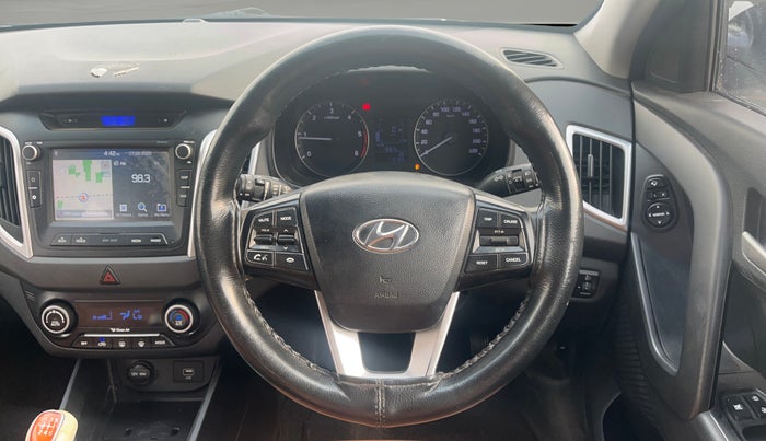 2018 Hyundai Creta SX 1.6 DIESEL DUAL TONE, Diesel, Manual, 1,10,150 km, Steering Wheel Close Up