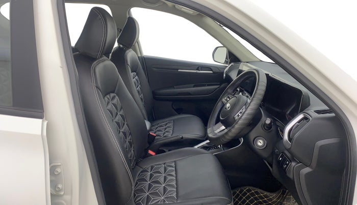 2020 KIA SONET HTK PLUS 1.0 DCT, Petrol, Automatic, 38,074 km, Right Side Front Door Cabin