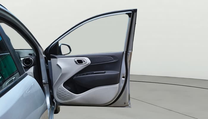 2024 Hyundai GRAND I10 NIOS SPORTZ AMT 1.2 KAPPA VTVT, Petrol, Automatic, 6,303 km, RHS Front Door