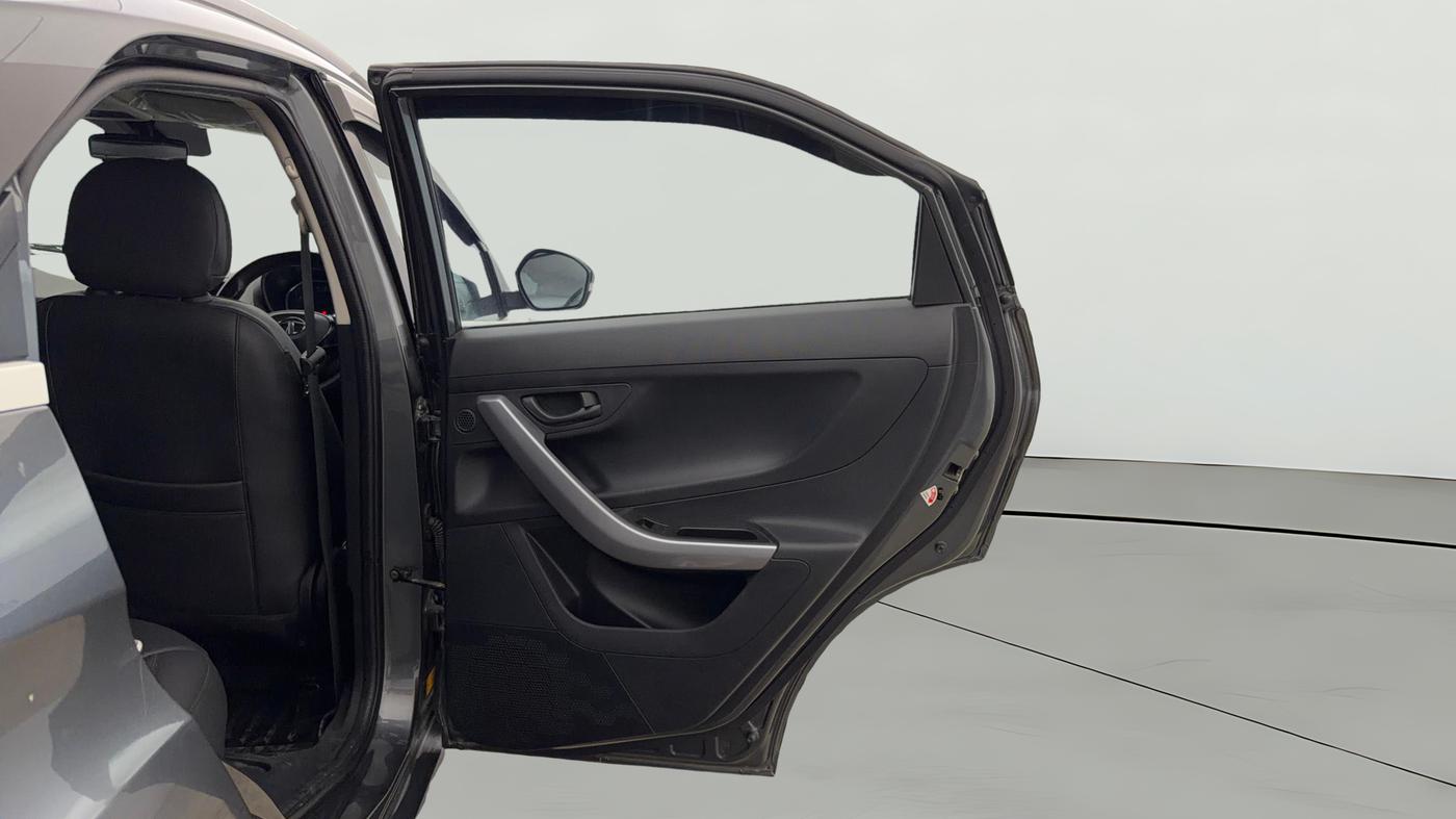 2023 Tata NEXON XM SUNROOF PETROL, Petrol, Manual, 20,885 km, RHS Rear Door