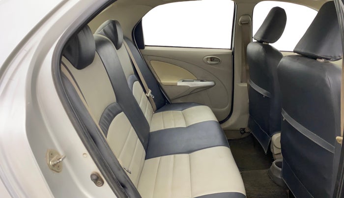 2013 Toyota Etios G, Petrol, Manual, 1,16,531 km, Right Side Rear Door Cabin