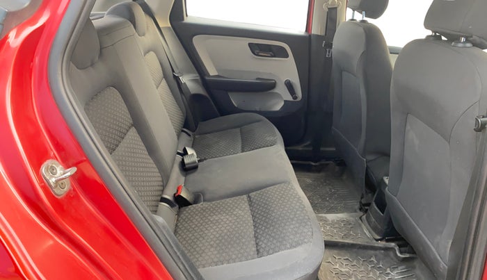 2021 Tata ALTROZ XE DIESEL, Diesel, Manual, 1,05,188 km, Right Side Rear Door Cabin