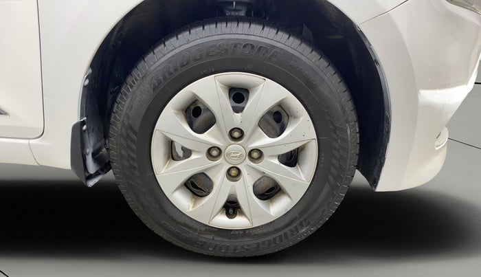 2016 Hyundai Elite i20 SPORTZ 1.2, Petrol, Manual, 49,882 km, Right Front Wheel