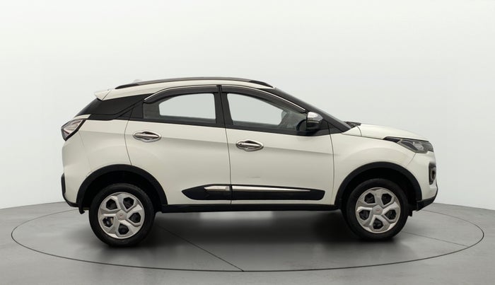 2022 Tata NEXON XM SUNROOF PETROL, Petrol, Manual, 88,435 km, Right Side View