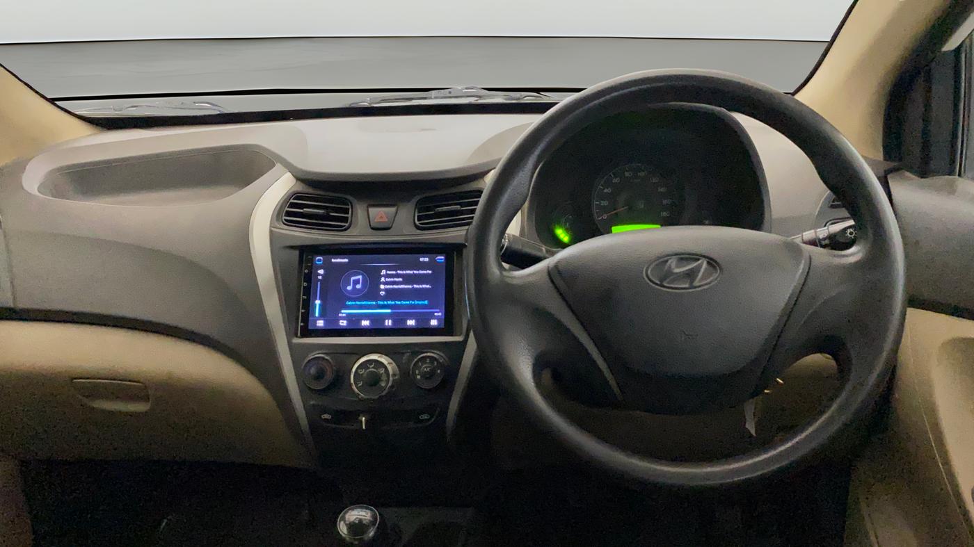 2018 Hyundai Eon ERA +, Petrol, Manual, 1,15,293 km, Steering Wheel Close Up