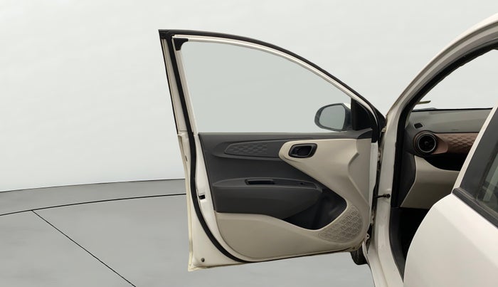 2020 Hyundai AURA S 1.2, Petrol, Manual, 52,404 km, LHS Front Door