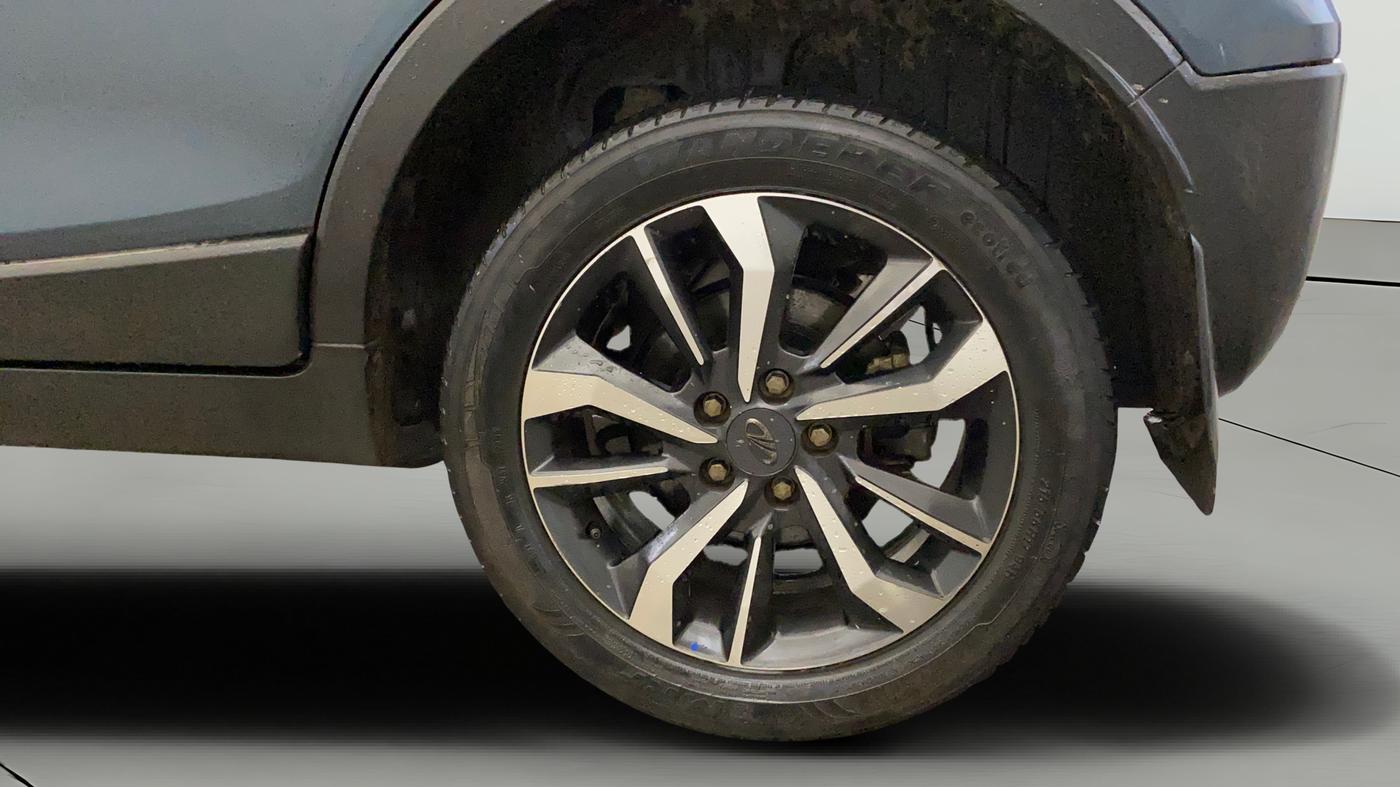 2019 Mahindra XUV300 W8 (O) 1.5 DIESEL AMT, Diesel, Automatic, 81,169 km, Left Rear Wheel