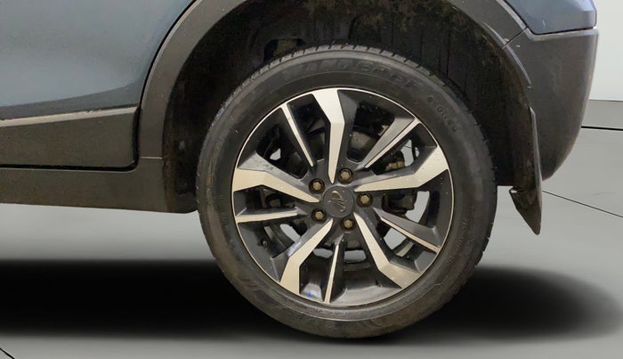 2019 Mahindra XUV300 W8 (O) 1.5 DIESEL AMT, Diesel, Automatic, 81,169 km, Left Rear Wheel