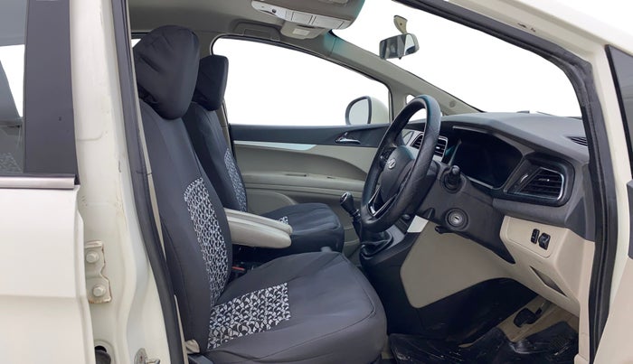 2018 Mahindra MARAZZO M6 8 STR, Diesel, Manual, 1,44,295 km, Right Side Front Door Cabin