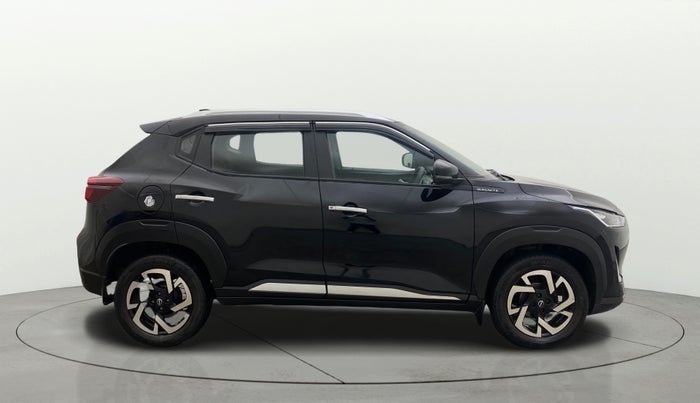 2022 Nissan MAGNITE XV PREMIUM TURBO CVT, Petrol, Automatic, 31,977 km, Right Side View