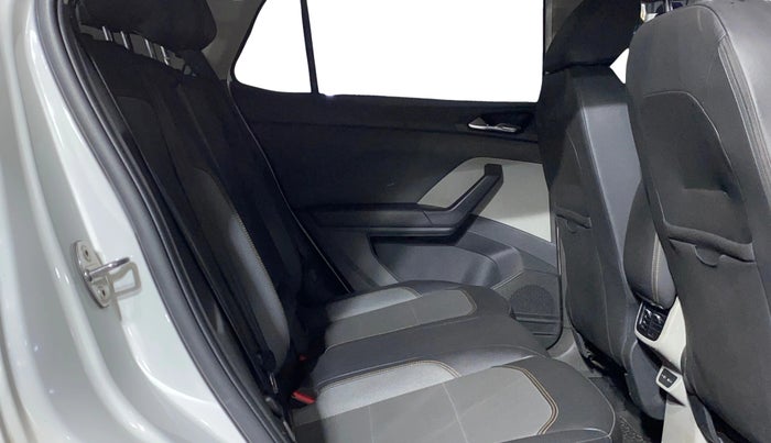 2022 Skoda KUSHAQ STYLE 1.5L TSI MT, Petrol, Manual, 21,417 km, Right Side Rear Door Cabin