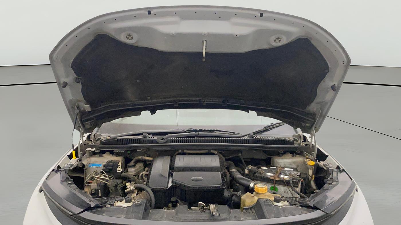 2024 Tata NEXON PURE 1.5 DIESEL, Diesel, Manual, 1,01,413 km, Open Bonet