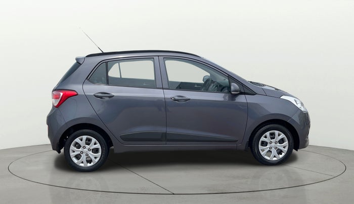 2016 Hyundai Grand i10 SPORTZ 1.2 KAPPA VTVT, Petrol, Manual, 28,449 km, Right Side View