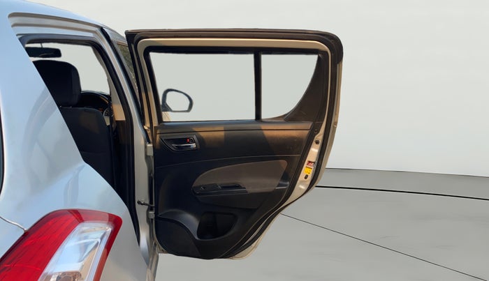 2017 Maruti Swift VXI, Petrol, Manual, 88,775 km, RHS Rear Door