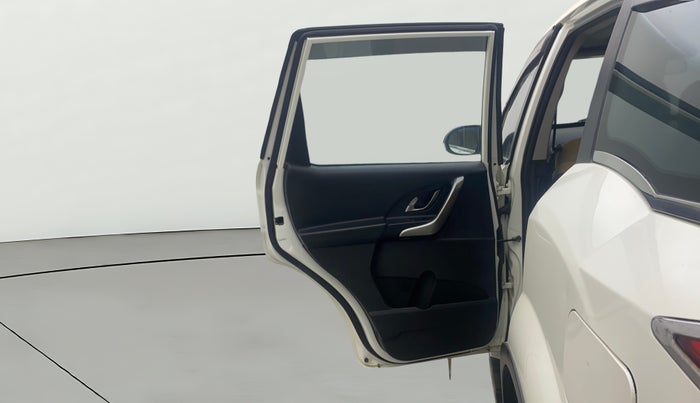 2020 Mahindra XUV500 W9, Diesel, Manual, 69,539 km, LHS Rear Door