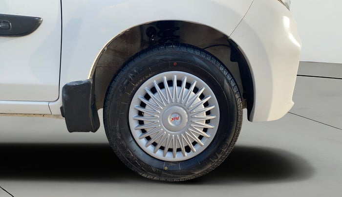2021 Maruti Alto LXI CNG, CNG, Manual, 74,348 km, Right Front Wheel