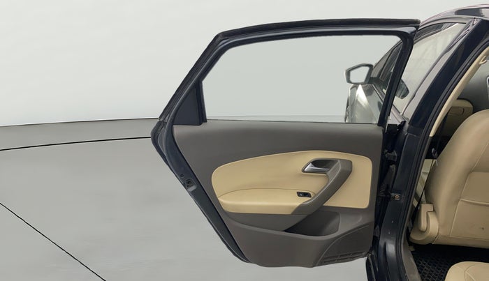 2016 Volkswagen Vento HIGHLINE PETROL AT, Petrol, Automatic, 1,21,165 km, LHS Rear Door