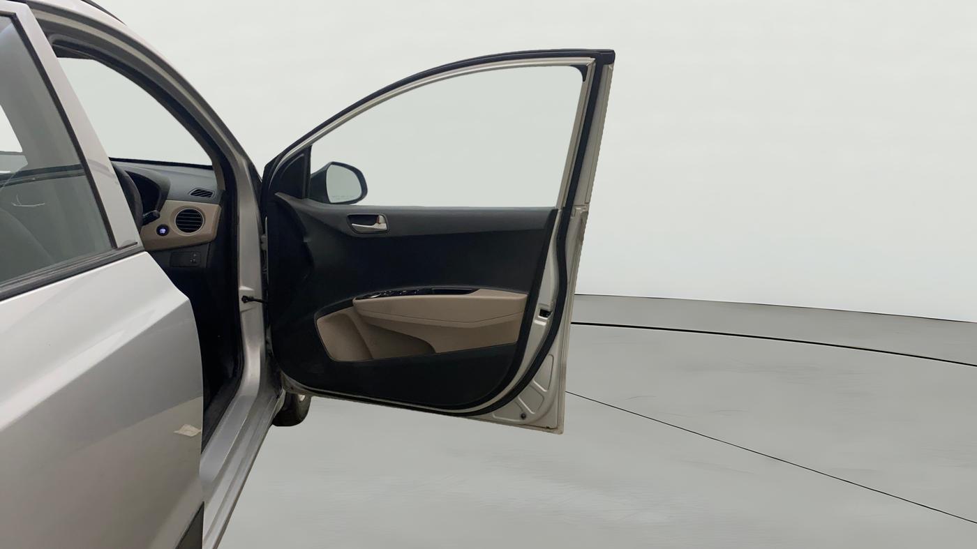 2014 Hyundai Grand i10 ASTA AT 1.2 KAPPA VTVT, Petrol, Automatic, 66,479 km, RHS Front Door